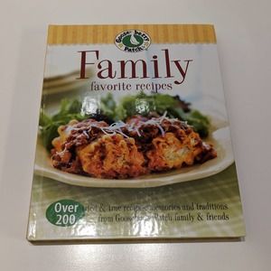 Family Favorite Recipes (2008, Hardcover) – Gooseberry Patch [Over 200]